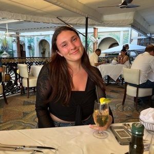 Meet your Posher, Lex